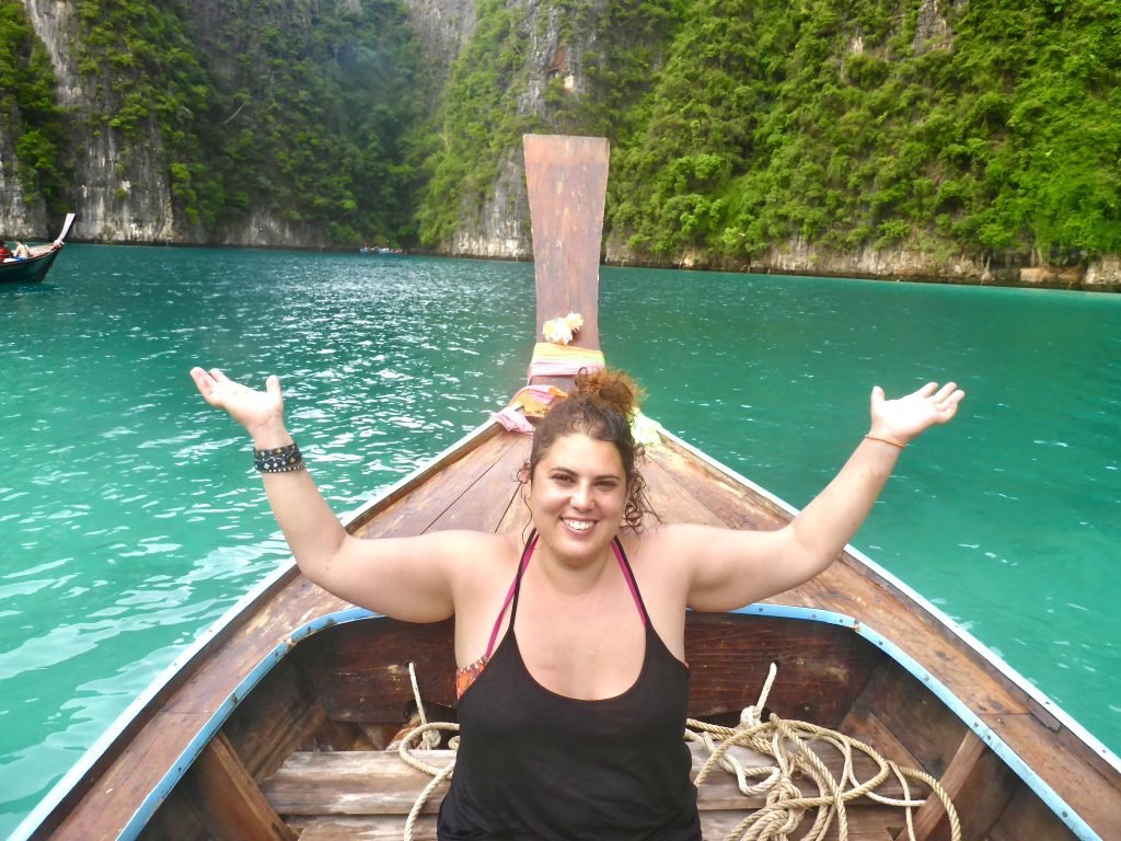 Nosotros llegamos a Maya Bay (Phi Phi) en long tail boat