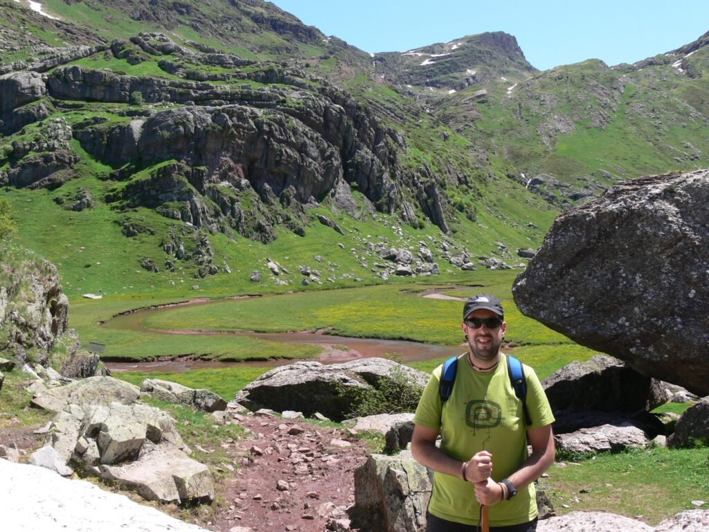 El característico color rojizo de los meandros de Aguas Tuertas