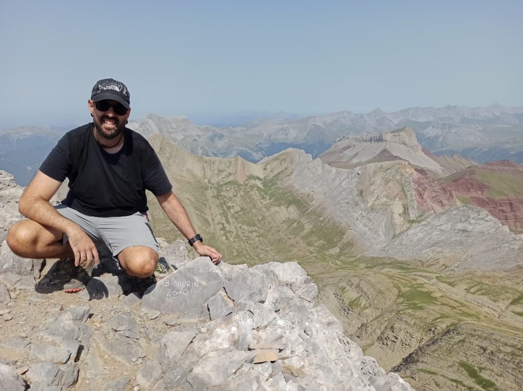 Cima de Bisaurín (Selva de Oza, Valle de Hecho)_ open your mind traveling