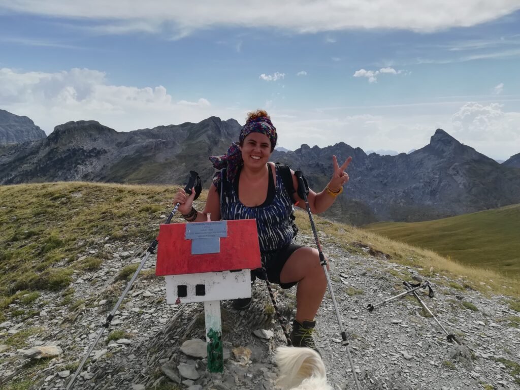 La cima de La Pakiza de Linzola a 2.112 m.- open your mind traveling