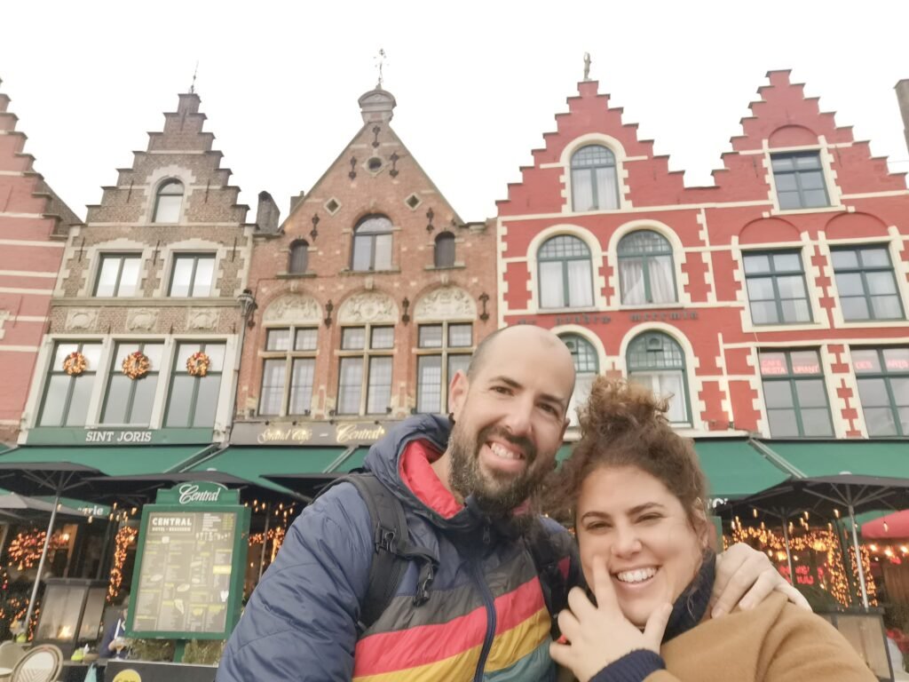 No te cansarás de sacar fotos en Grote Markt (Brujas, Navidad en Bélgica)