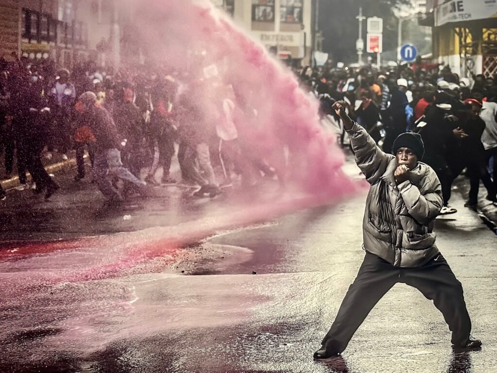 El alzamiento de la juventud en Kenia. World Press Photo categoría Reportajes Gráficos.