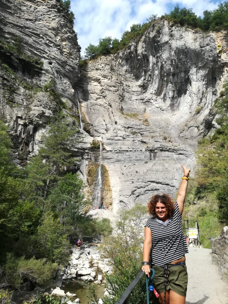 La cascada de Sorrosal desde Broto (Ordesa)