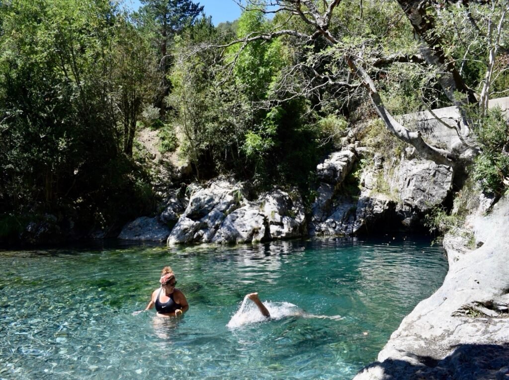 Aprovechando cada poza del Valle de Otal-open your mind traveling