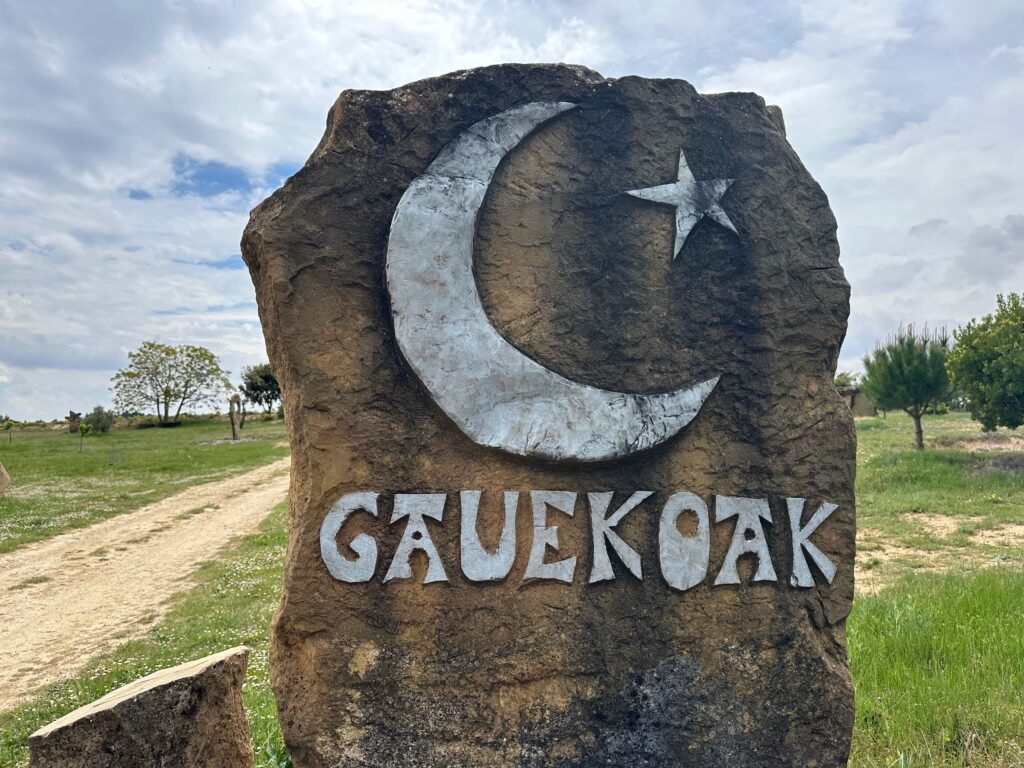 Gauekoak - Ibaola Harriak (Villabuena de Álava)