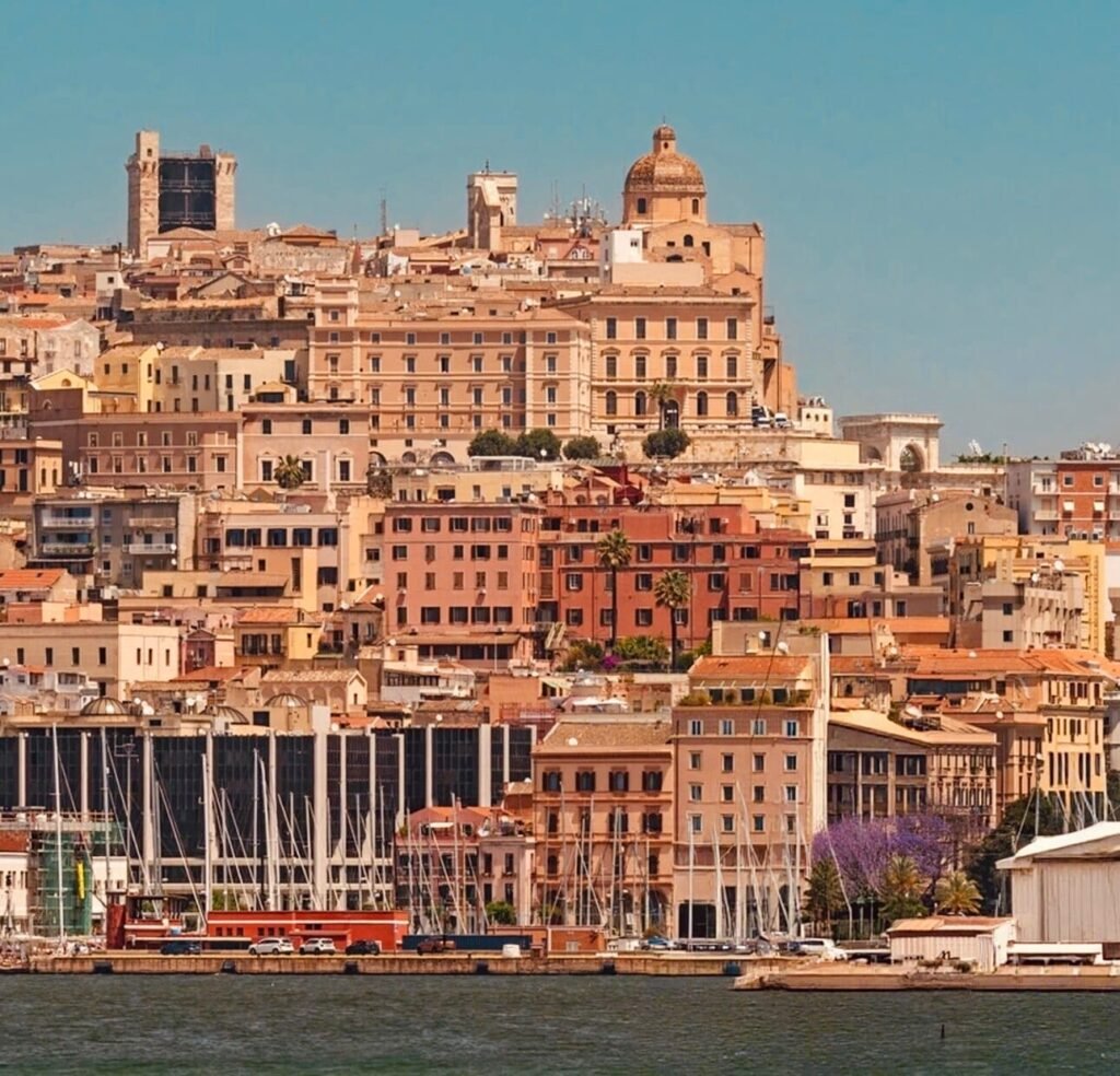 Cagliari: qué ver, dónde comer y planes imprescindibles en el sur de Cerdeña