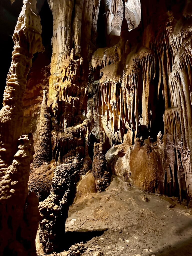 La sala de la música de las cuevas de Oxocelhaya