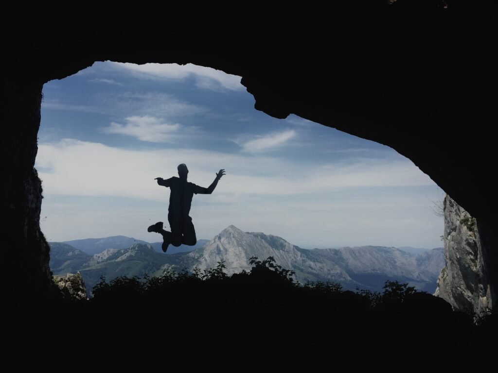 La cueva de Kobaundi se encuentra en la subida al Udalatx.