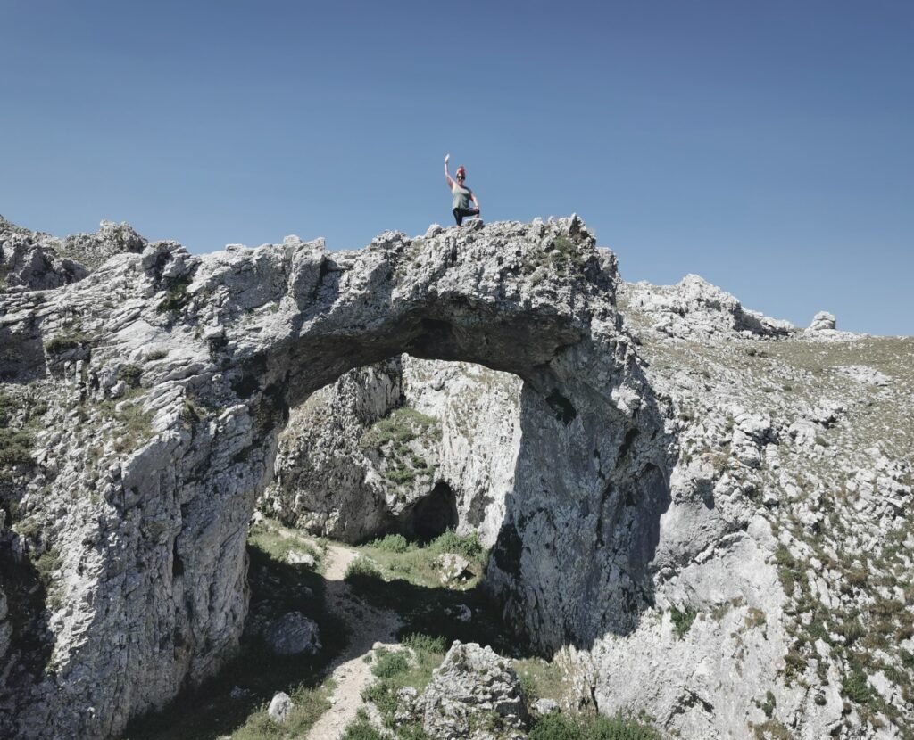 Formaciones kársticas y cuevas predominan en en paisaje de Urbasa