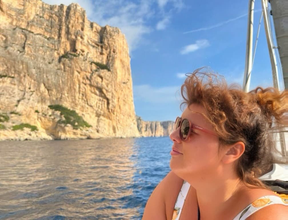 La mejor forma de descubrir la Costa de Baunei es en barco