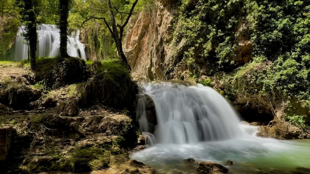 Las cascadas son las protagonistas en el Monasterio de Piedra (Zaragoza)